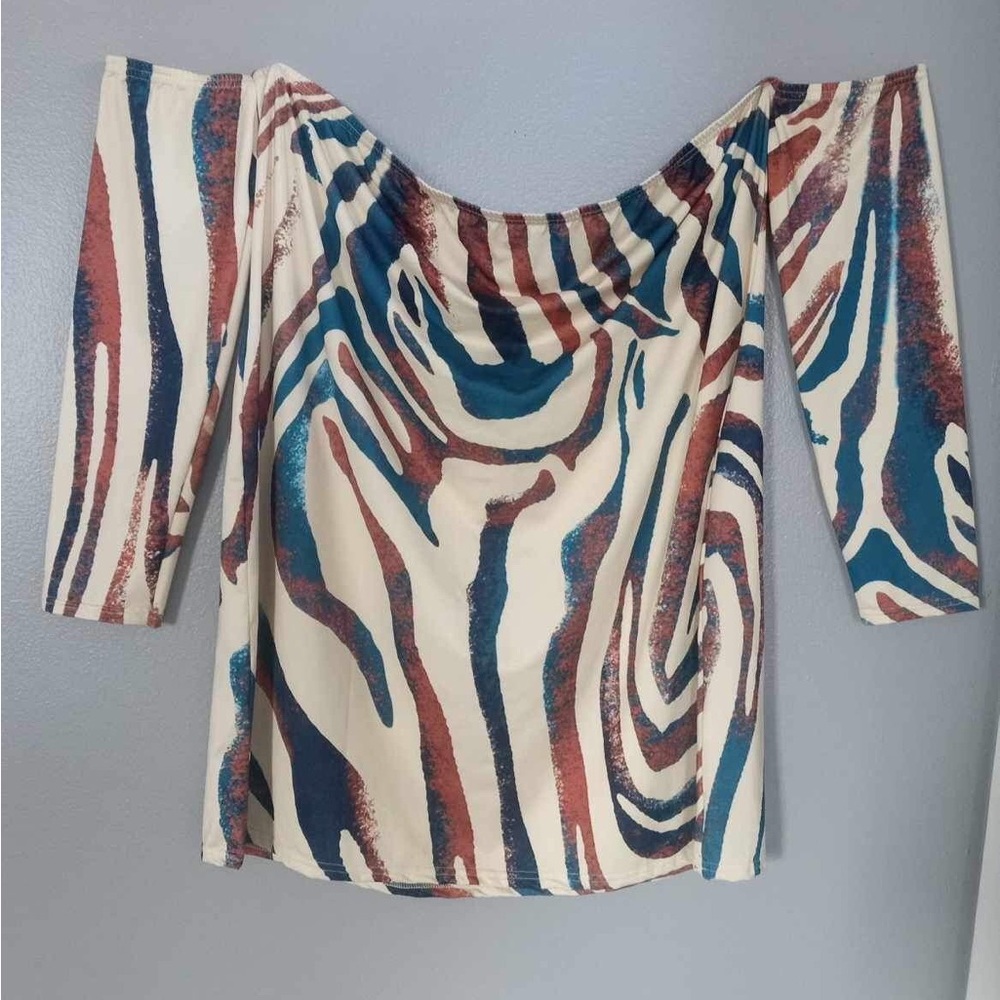 Prettylittlething/blouse